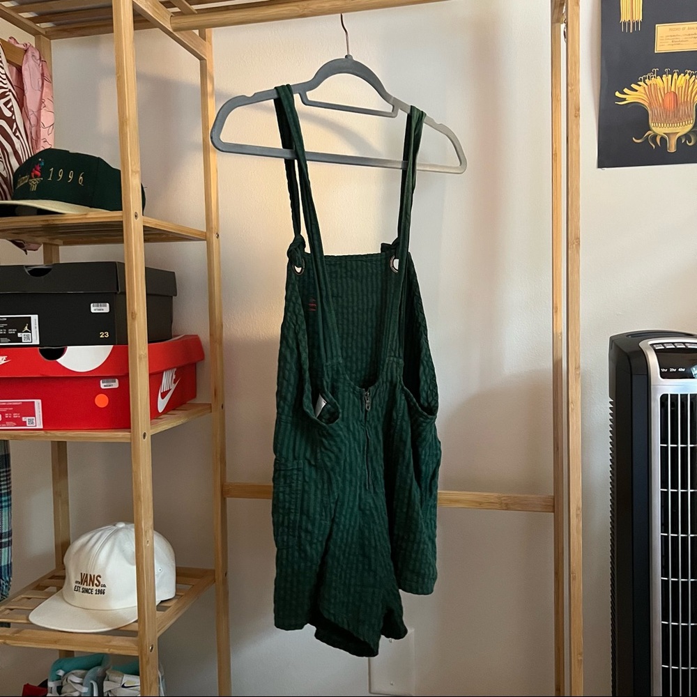 UO SUMMER ROMPER SOLD OUT - Picture 4 of 5